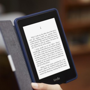 Jak by se vám líbilo ovládání čtečky Kindle Paperwhite aniž byste ji vzali do ruky?