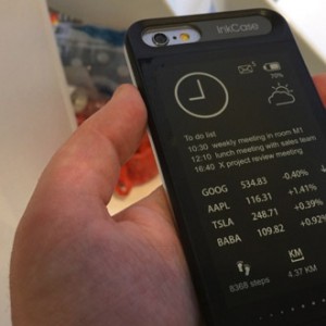 Obal s E-Ink displejem. Na iphone 6 a 6 plus